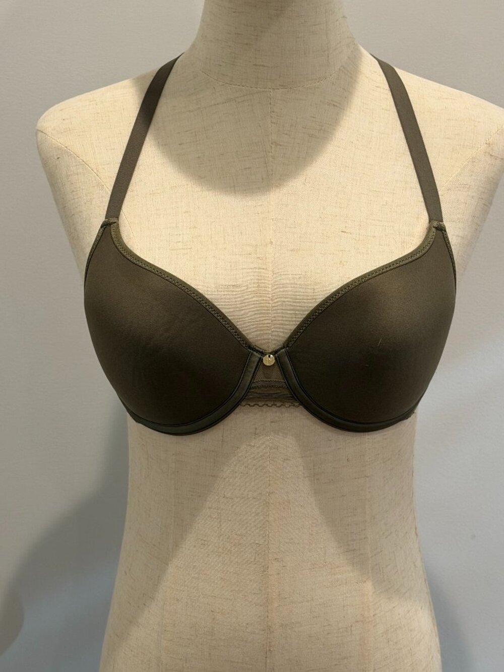 Chantelle Olive Green T-Shirt Bra 34B Convertible Lace Back